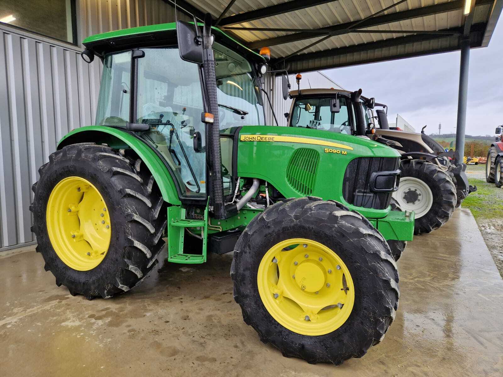 Agpjohn-deere-5090m-D Tracteur 5090m John Deere — image 5