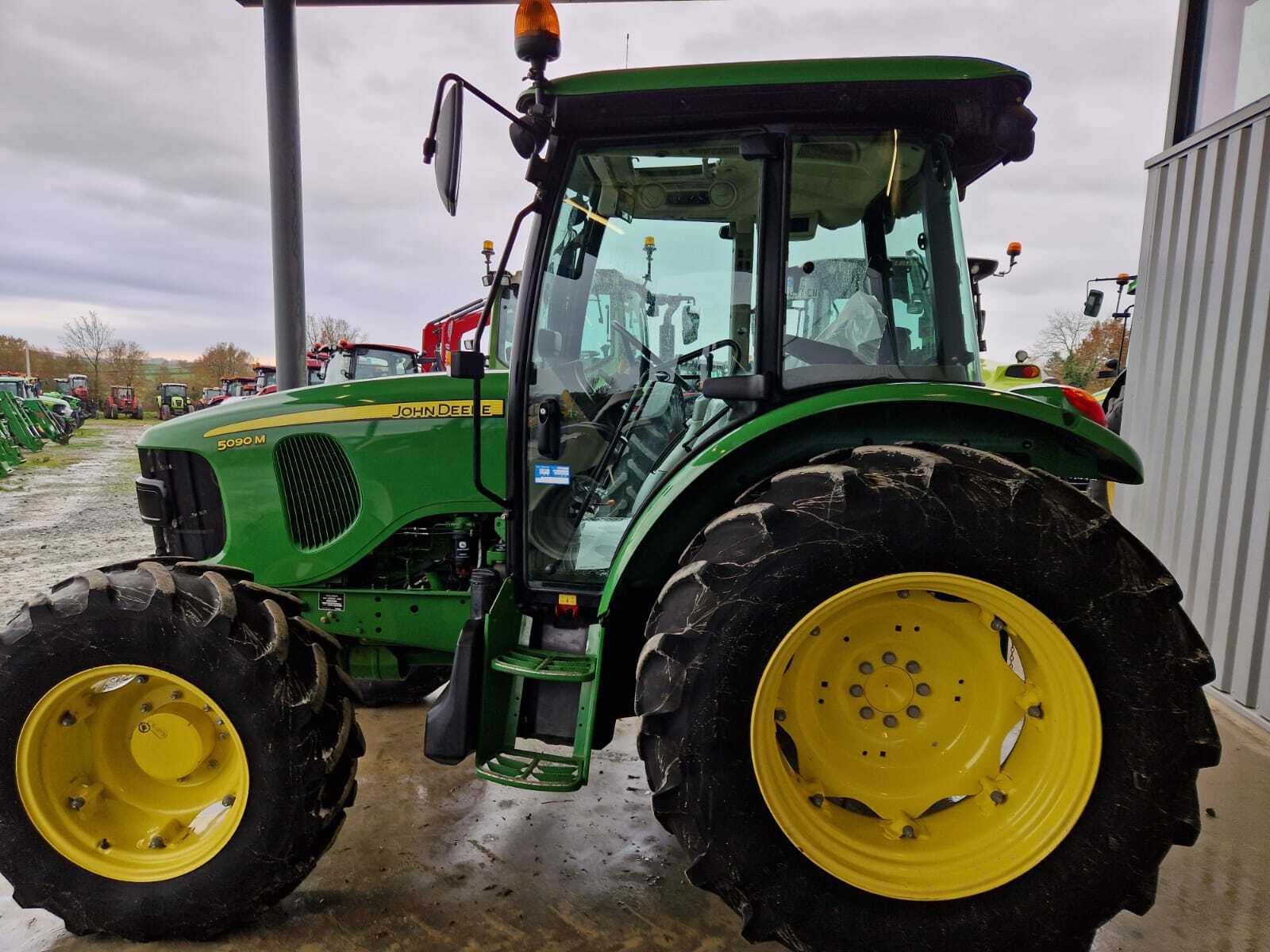 Agpjohn-deere-5090m-G Tracteur 5090m John Deere — image 8