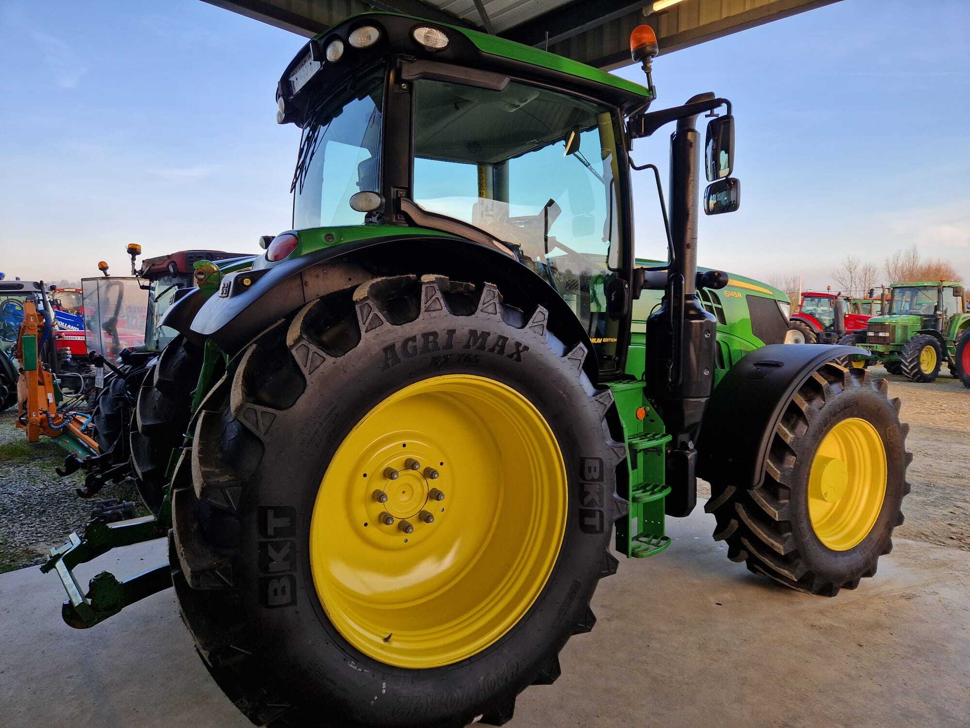 Agpjohn-deere-6145r-autopower-E Tracteur 6145r Autopower John Deere — image 7