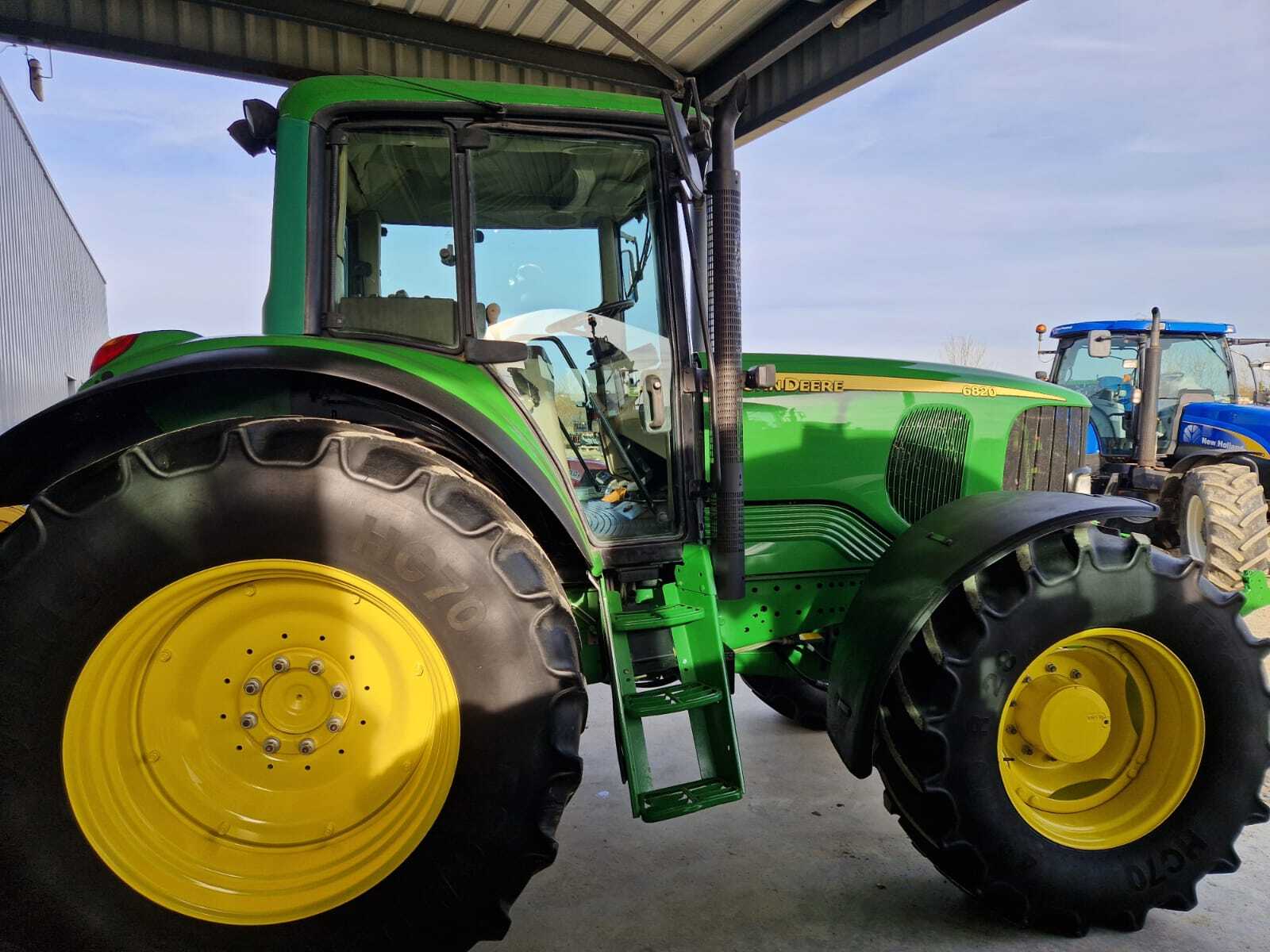 Agpjohn-deere-6820-premium-power-quad-D Tracteur 6820 Power Quad John Deere — image 5