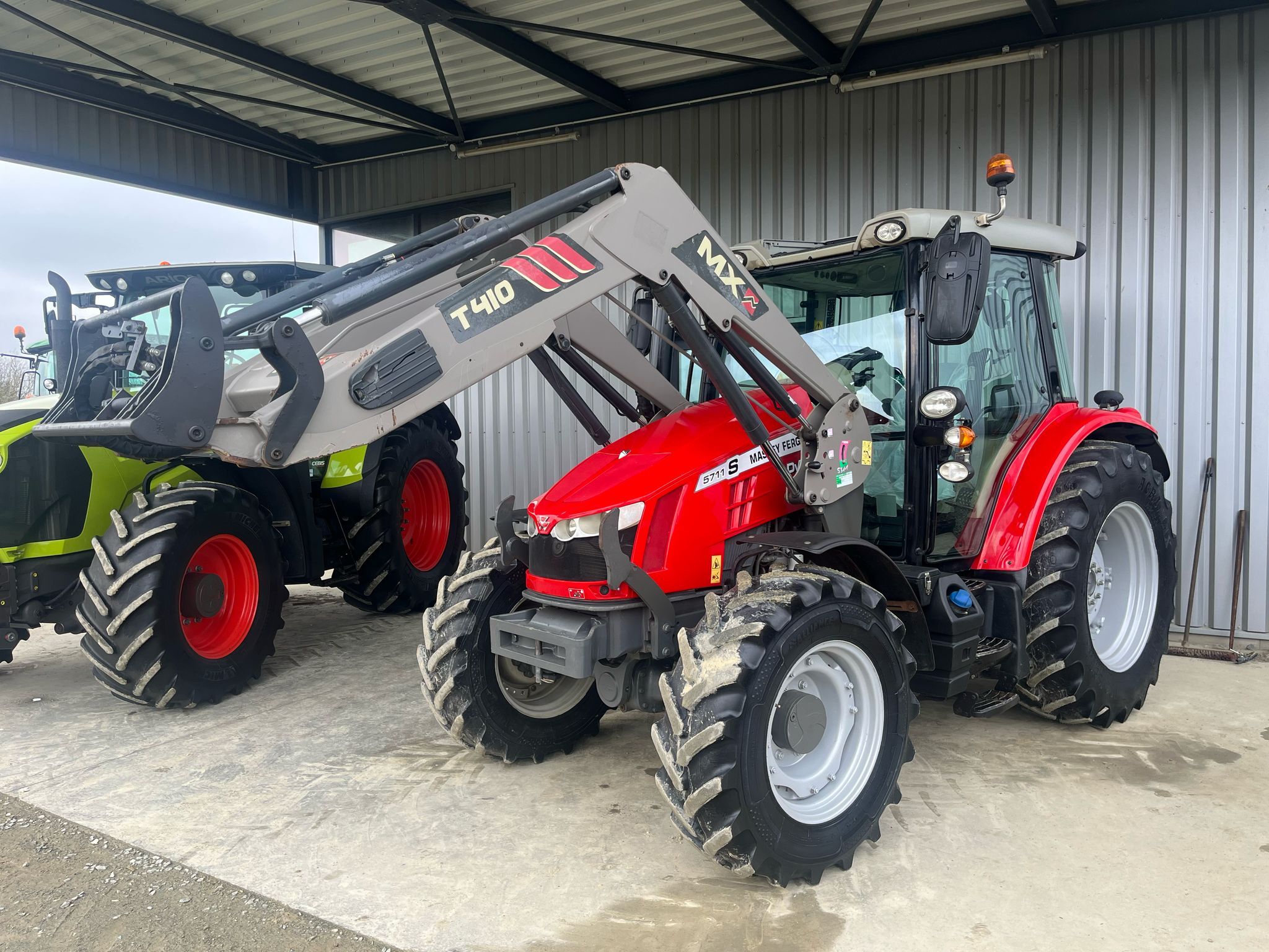 Agpmassey-ferguson-5711s-dyna-A Tracteur 5711s Ferguson Massey — image 2