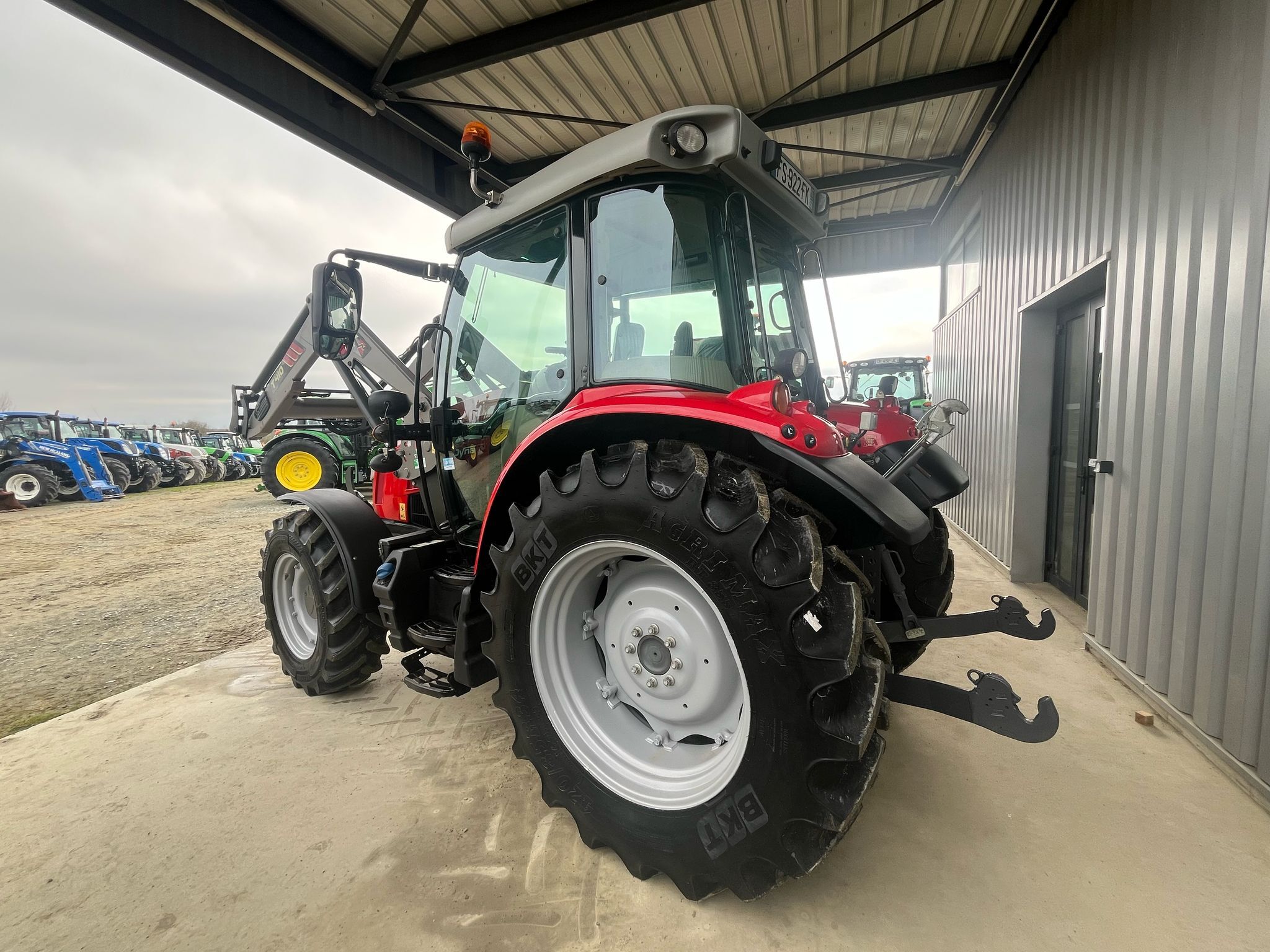Agpmassey-ferguson-5711s-dyna-F Tracteur 5711s Ferguson Massey — image 7