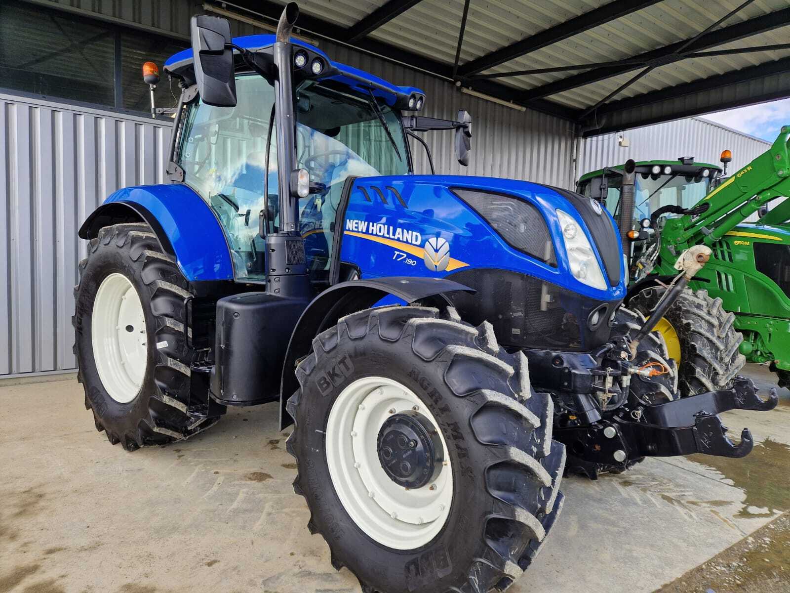 Agpnew-holland-t7190-power-command-C Tracteur Power Command New Holland T7.190 — image 4