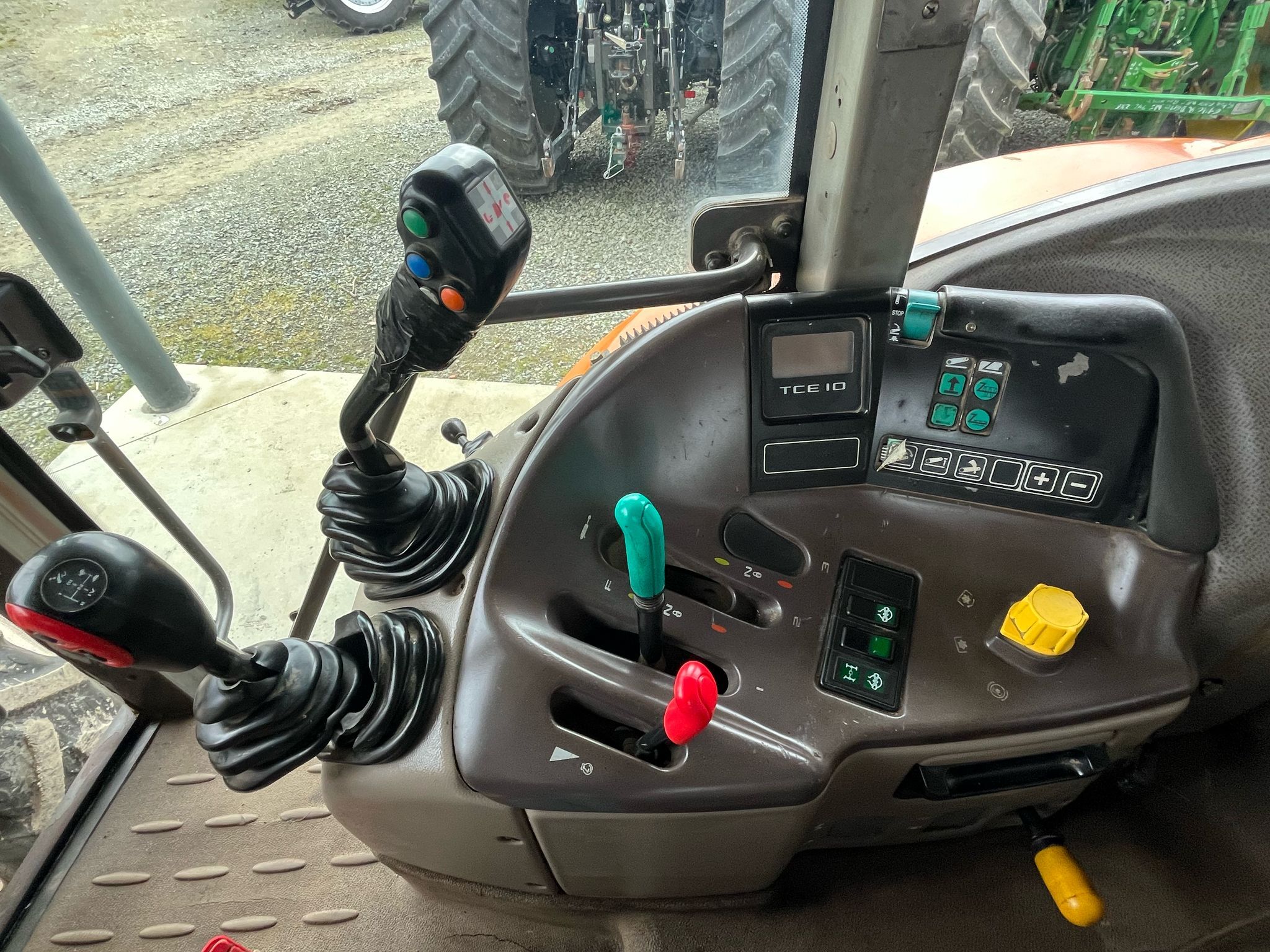 Agprenault-ares-550-M Tracteur Ares Renault 550 — image 14
