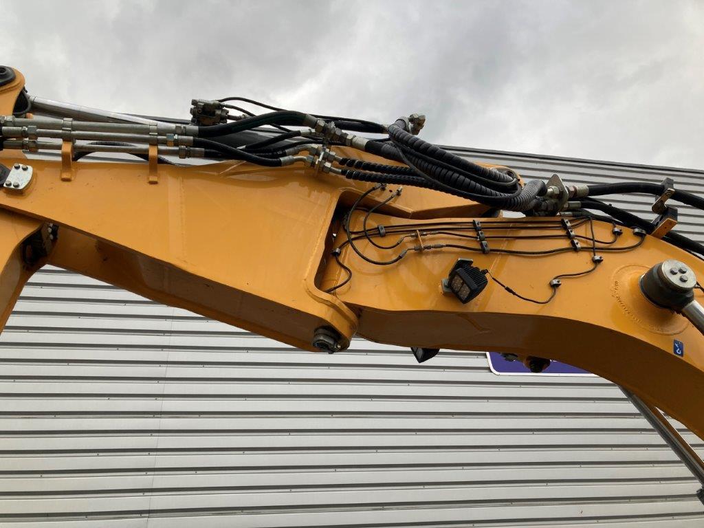 65b357cb1c5dc_big_exp Pelle à chenilles Liebherr R914 Compact Occasion — image 3