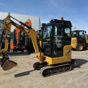 Mini-pelle Caterpillar 301.8-05A 2021 Occasion — image 8