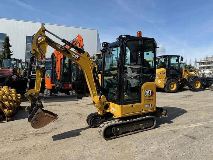 Mini-pelle Caterpillar 301.8-05A 2021 Occasion — image 8