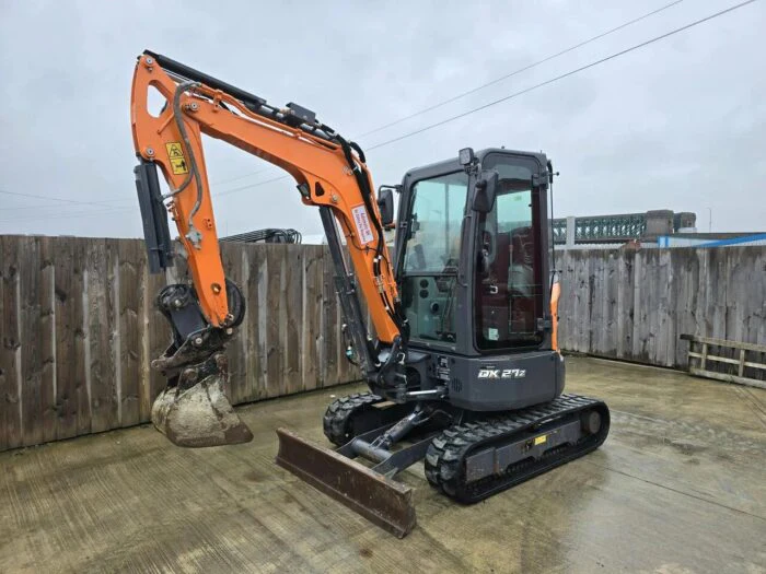 Mini pelle Doosan DX27Z-7 2022 Occasion — image 2