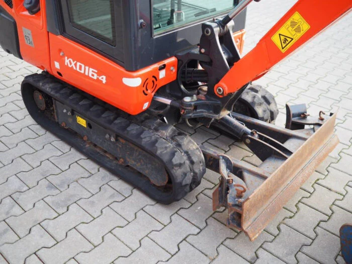 KubotaKX016-4_2022_9_1024x1024 Kubota KX016-4 Mini-pelle avec cabine 2022 Occasion Très bon état — image 10