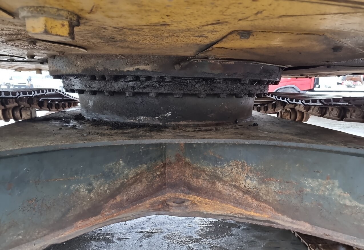 Occasion-Machine-de-construction-Komatsu-PC228-Track-2025_31-23 Komatsu PC228 US LC Track — image 21