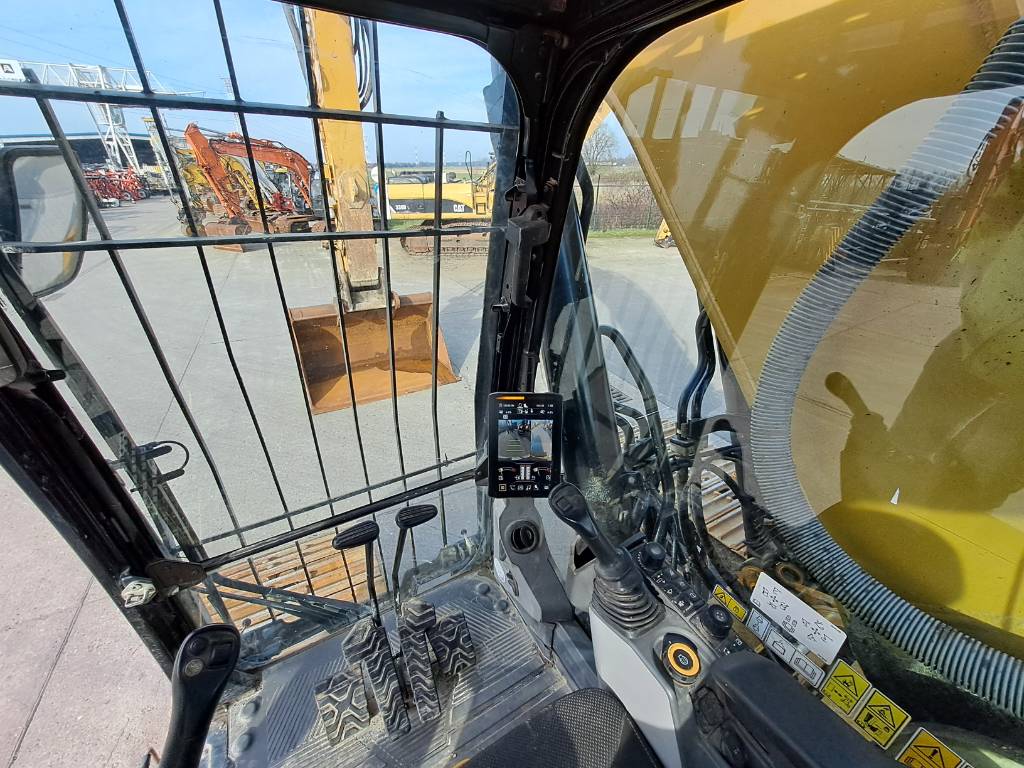 cat-336-65e646fa Pelle sur chenilles CAT 336 — image 8