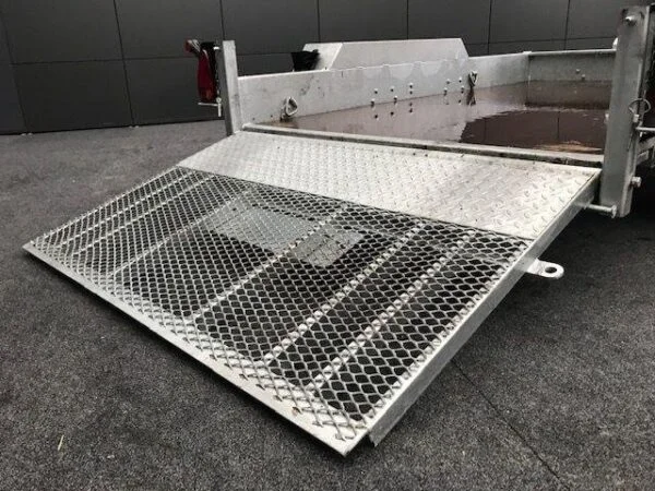 9UHG70 Pongratz Remorque porte-engins PMT 270/15 T – PTAC 2,7 Tonnes — image 6