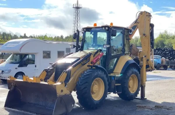 BB65RF6 Tractopelle Caterpillar 434F2 — image 3