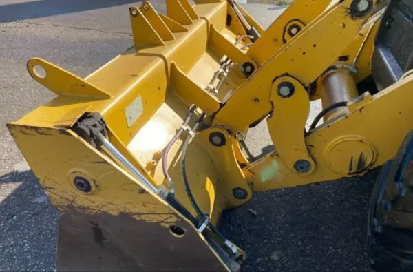 BG67YIK Tractopelle Caterpillar 434F2 — image 4