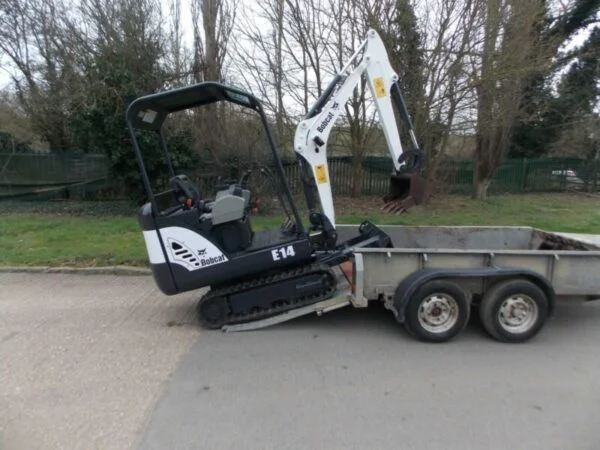 CFE53 Bobcat E14, 1.5T 2013 et remorque 2,6T — image 3