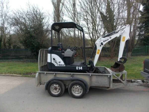 CSV53G Bobcat E14, 1.5T 2013 et remorque 2,6T — image 4