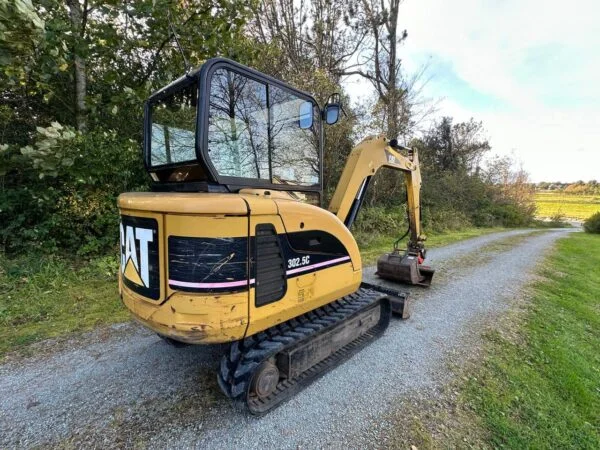 CV55ER Cat 302.5C + 4 Godets et Inclinable 2006 — image 8
