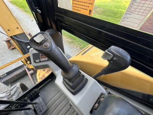 DCCE4 Cat 302.5C + 4 Godets et Inclinable 2006 — image 14