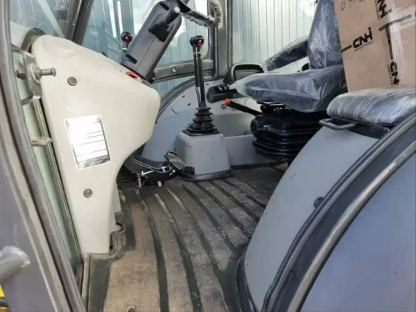 FCDR44DF New Holland B80B 2022 — image 9