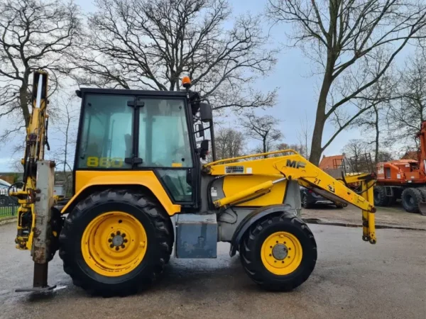 FFR446T Massey Ferguson 860 backhoe 1995 — image 3