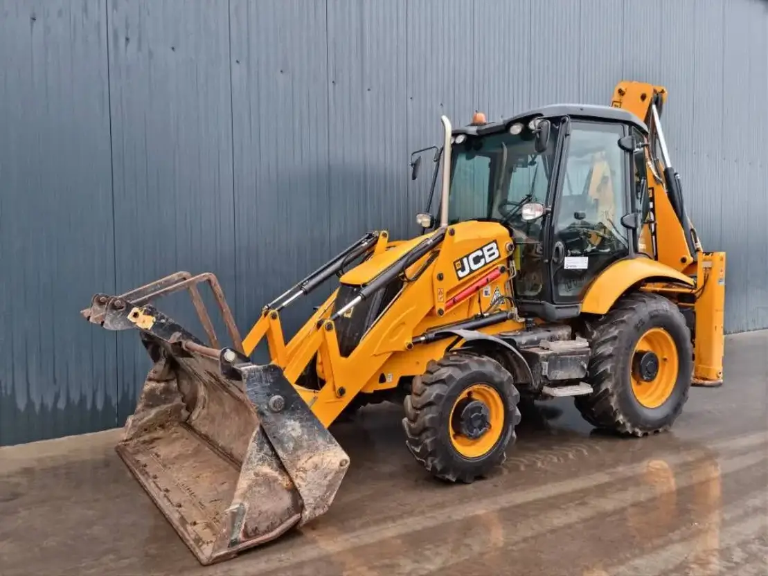 FFR56F Tractopelle 2018 JCB 3CX P21 ECO — image 2