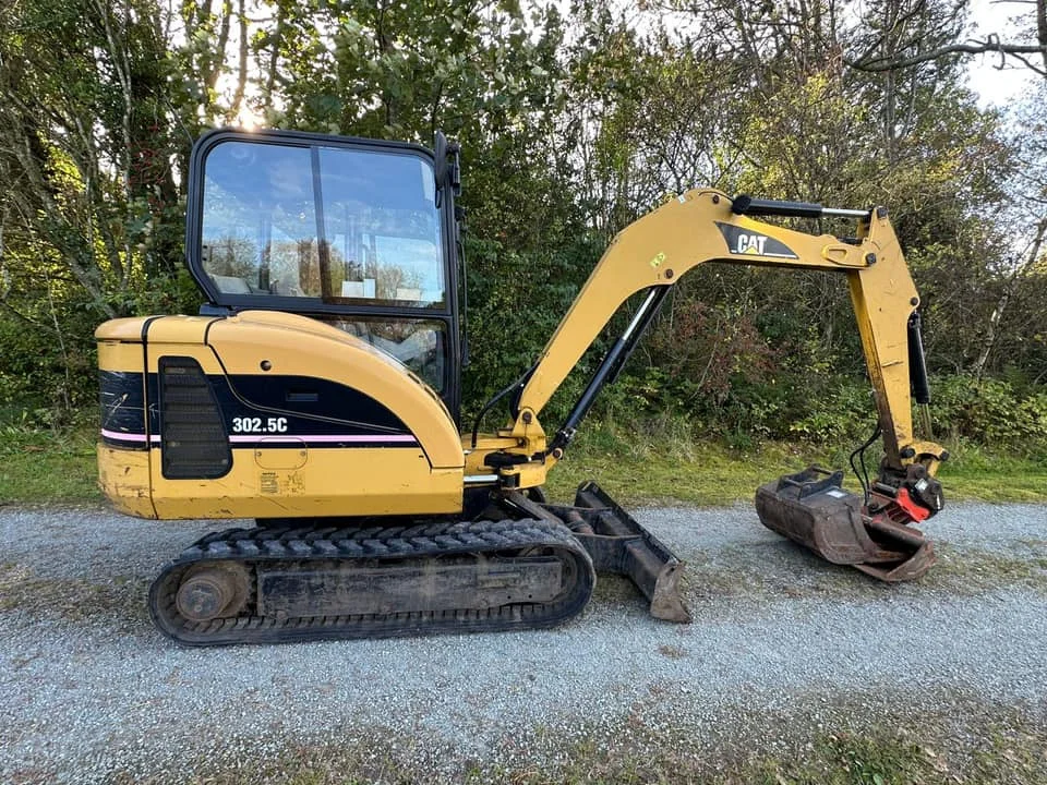 FGTT5768 Cat 302.5C + 4 Godets et Inclinable 2006 — image 18
