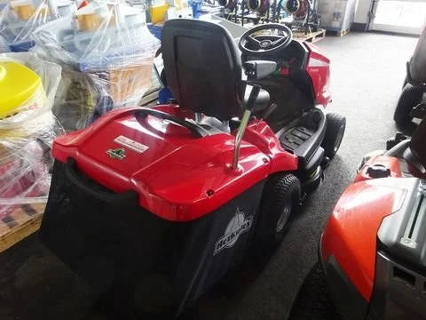 HHU768I Tracteur de pelouse Herkules HT 102-24XDC — image 7