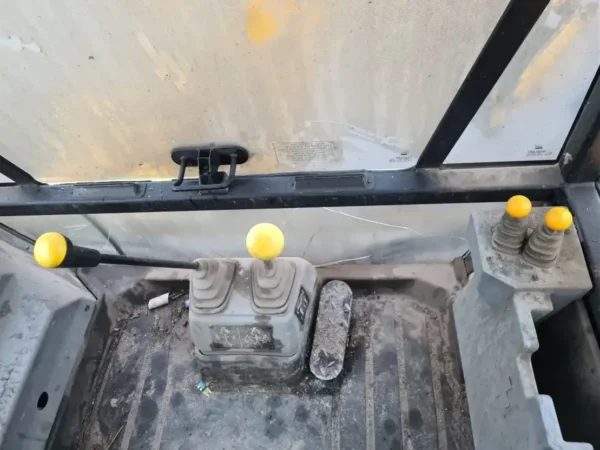 NU7TFHNJ Massey Ferguson 860 backhoe 1995 — image 8
