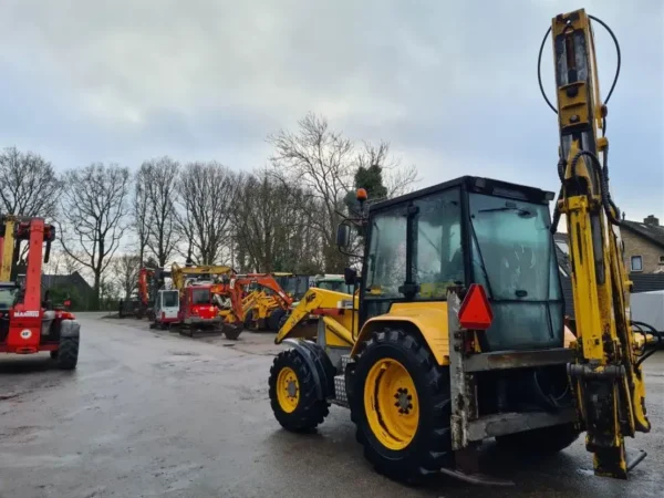 OIU7RRSVG Massey Ferguson 860 backhoe 1995 — image 9