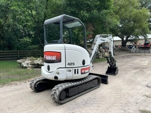 R4ZS Bobcat 425G , 2,7T + 4 Godets 2008 — image 9