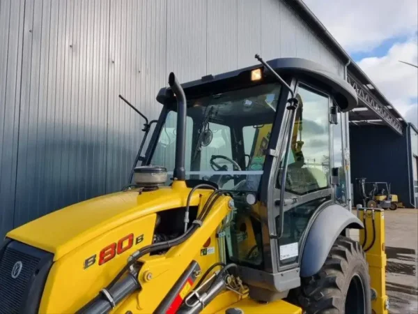 R56YGRT New Holland B80B 2022 — image 13