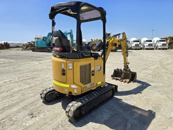 RY543RZ Caterpillar 301.7 CR + 3 Godets + Remorque 2021 — image 19