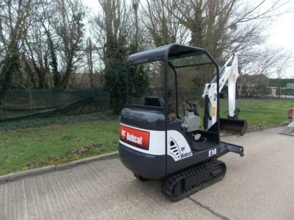 V6237HK Bobcat E14, 1.5T 2013 et remorque 2,6T — image 11