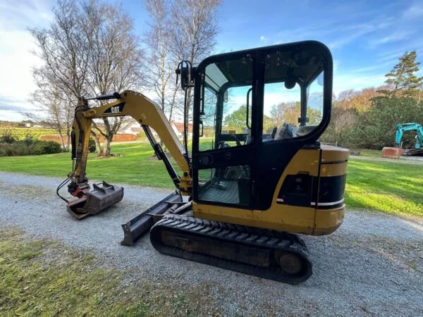 VBT56U7 Cat 302.5C + 4 Godets et Inclinable 2006 — image 32