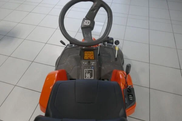 VFRR45R4 Tondeuse autoportée R 112iC HUSQVARNA — image 16