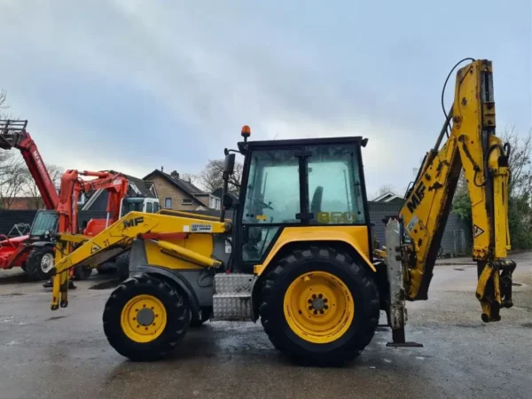 VXD4TG Massey Ferguson 860 backhoe 1995 — image 16