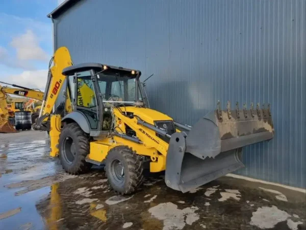 YYG789KE New Holland B80B 2022 — image 20