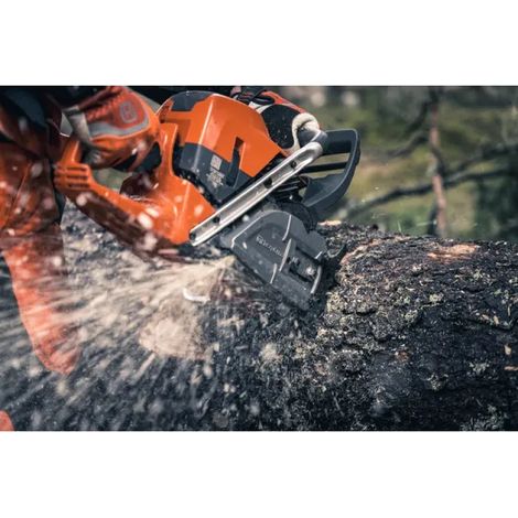 67G56FG567 Husqvarna Tronçonneuse thermique professionnelle 92.7cc Moteur X-Torq 7.5Hp — image 3