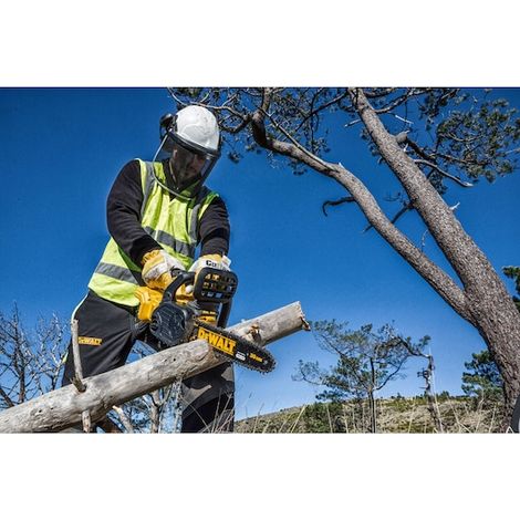DEWALT Dewalt – Tronçonneuse élagueuse 18V – Moteur Brushless – Longueur de guide 30 cm – Batterie 5Ah pour 70 coupes par charge vue 7 DEWALT Dewalt – Tronçonneuse élagueuse 18V – Moteur Brushless – Longueur de guide 30 cm – Batterie 5Ah pour 70 coupes par charge vue 7