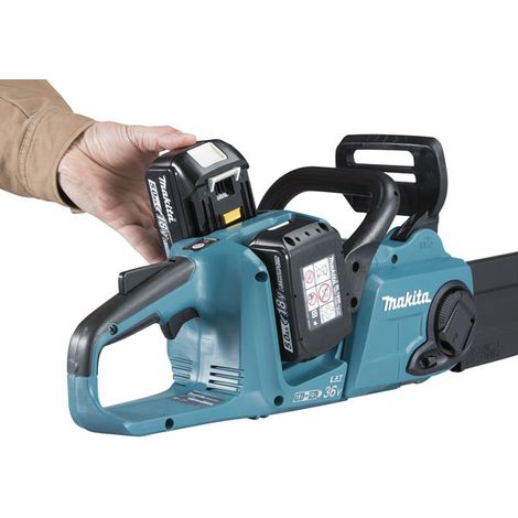 MAKITA Makita – Tronçonneuse à batterie 36V avec 2 batteries 18V 3.0Ah – Longueur de guide 35 cm – Vitesse de chaîne 20 m/s – Moteur Brushless vue 6 MAKITA Makita – Tronçonneuse à batterie 36V avec 2 batteries 18V 3.0Ah – Longueur de guide 35 cm – Vitesse de chaîne 20 m/s – Moteur Brushless vue 6