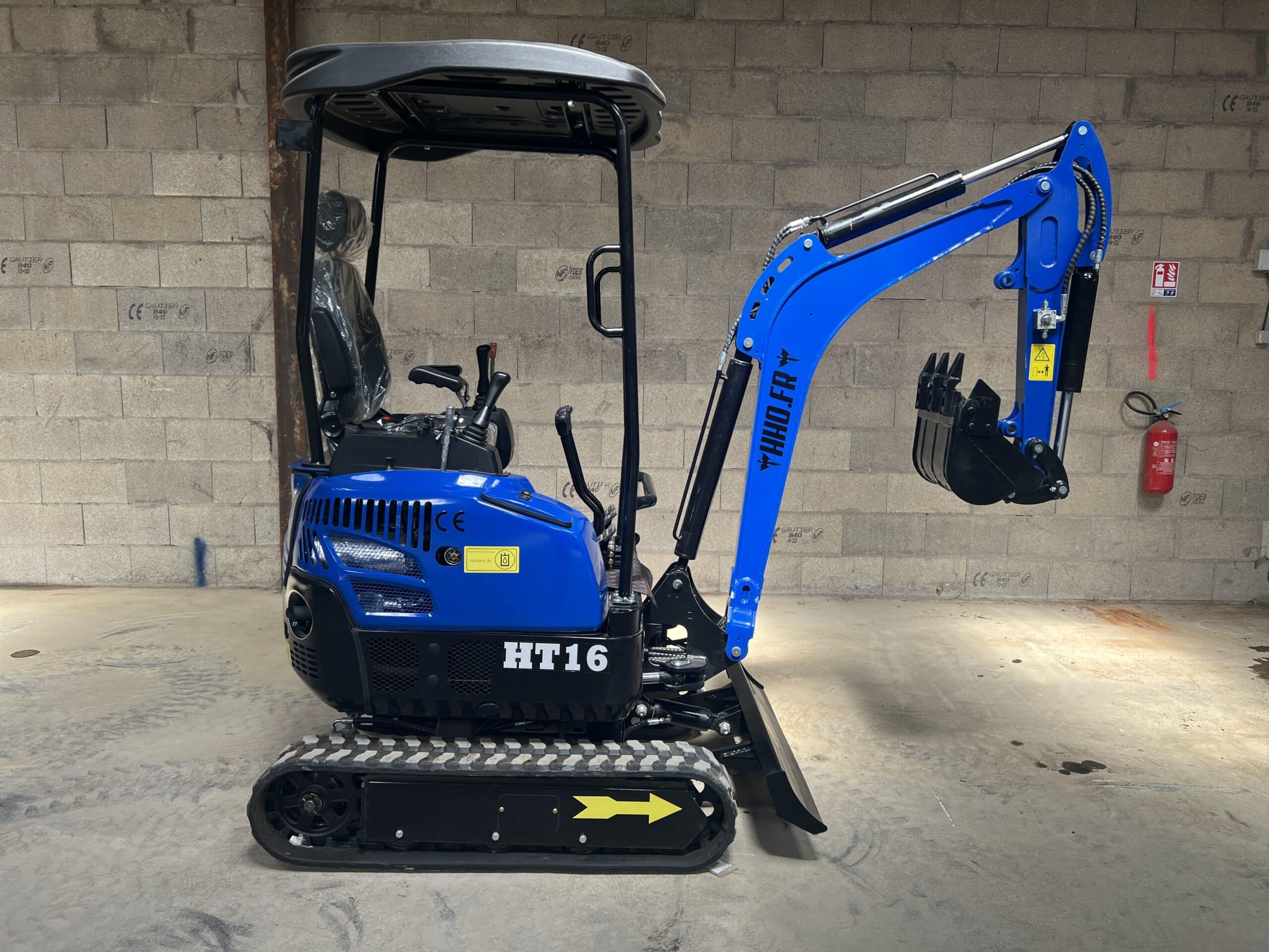 HT16 Mini pelle HT16 vue 2 HT16 Mini pelle HT16 vue 2