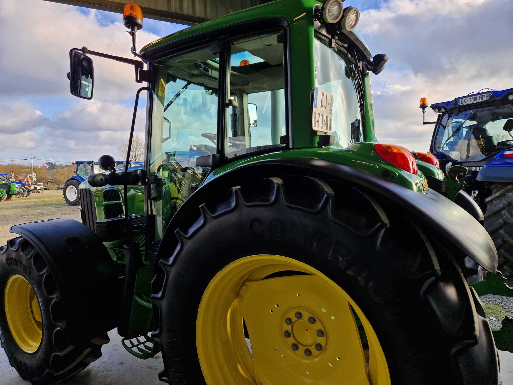 SOEMP Tracteur 6330 Premium John Deere Tracteur 6330 Premium John Deere — image 8